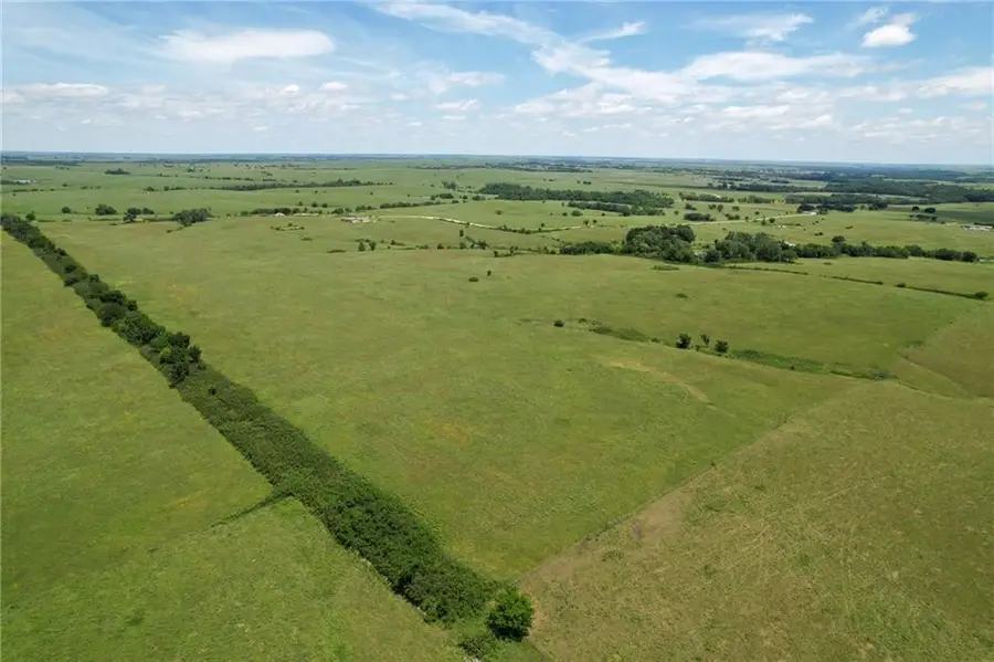 1239 Z Avenue, Council Grove, KS 66846 - #2