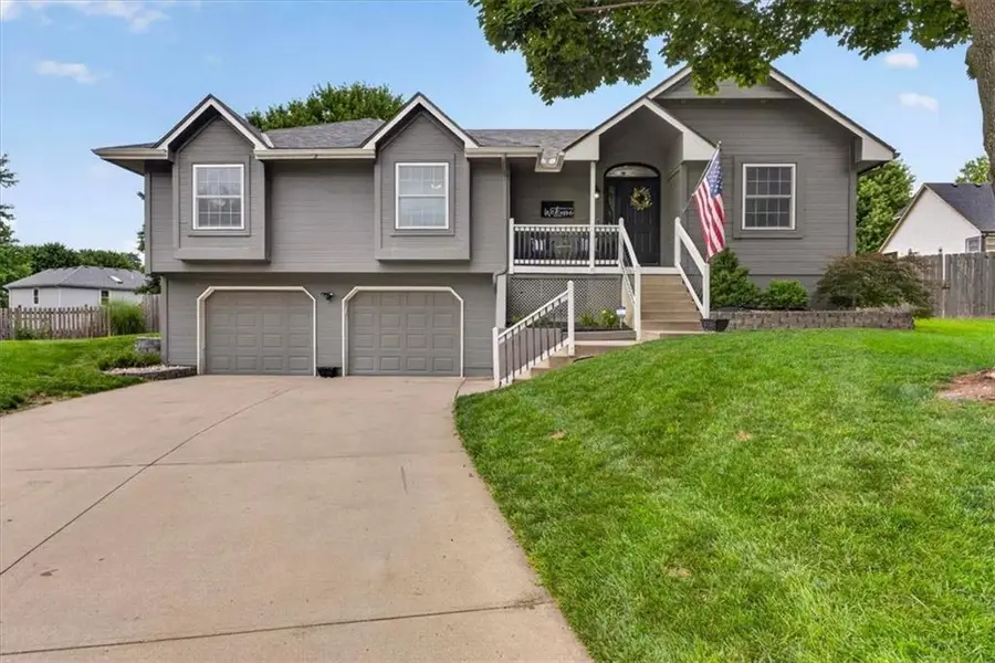207 NE Bridge Place, Blue Springs, MO 64014 - #2