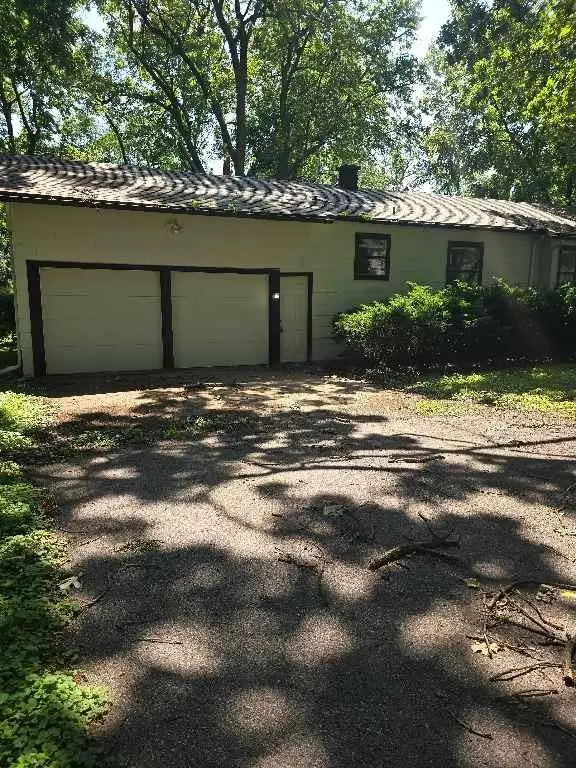 9004 E 55th Street, Raytown, MO 64133 - #1