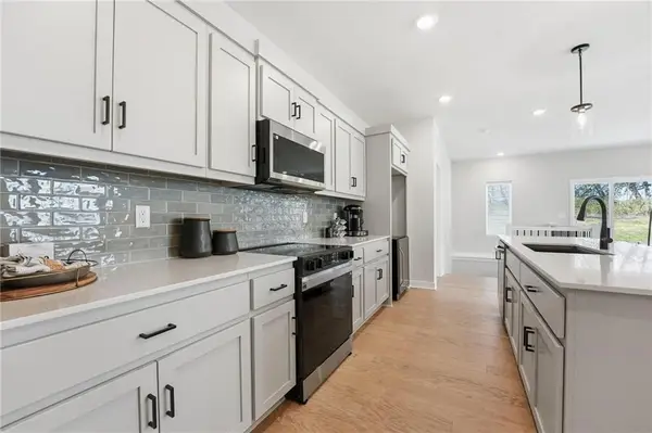 1204 Royal Arch Trail, Raymore, MO 64083