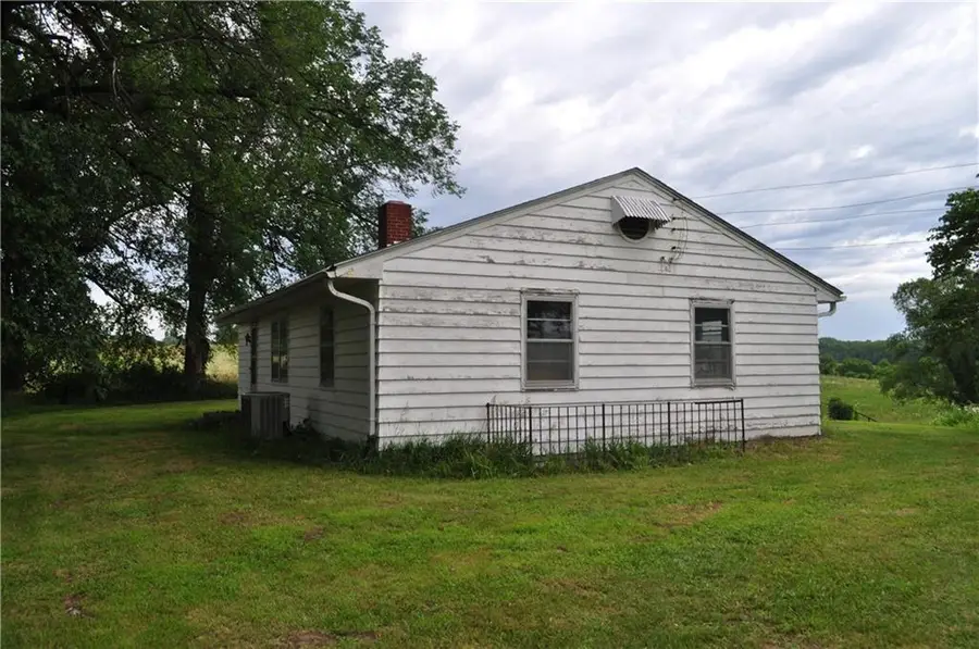 33135 Iatan Road, Weston, MO 64098 - #3