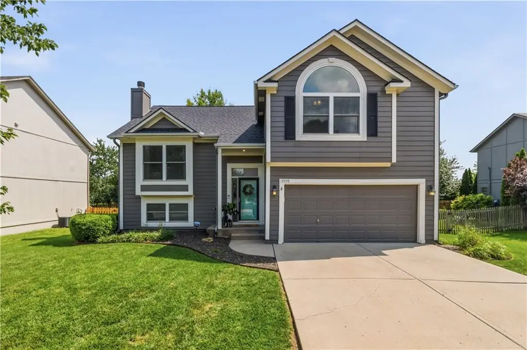 13939 W 150 Terrace, Olathe, KS 66062 - #1