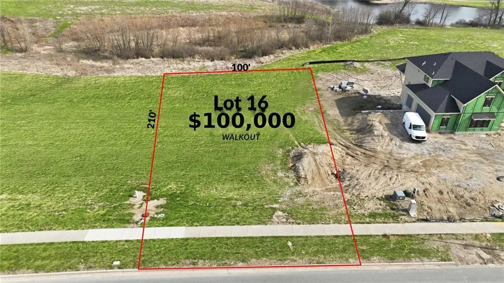 2118 NE Shoal Creek Parkway, Kansas City, MO 64155 - #1