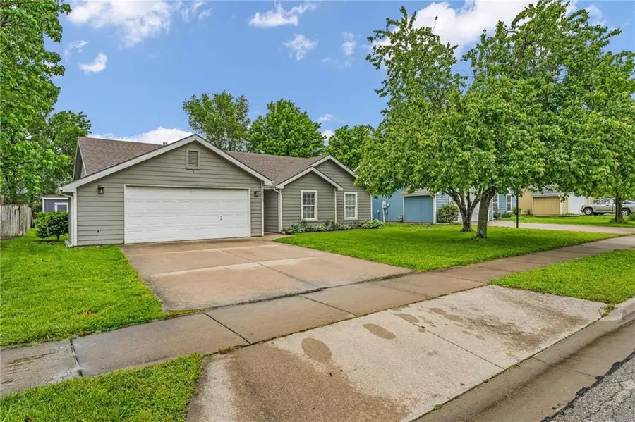 1010 Home Circle, Lawrence, KS 66046 - #2