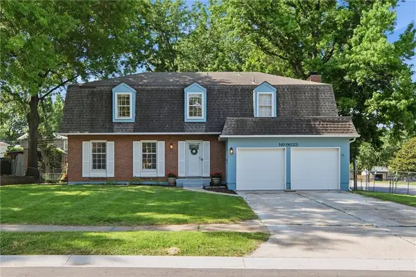 8633 W 89th Street, Overland Park, KS 66212