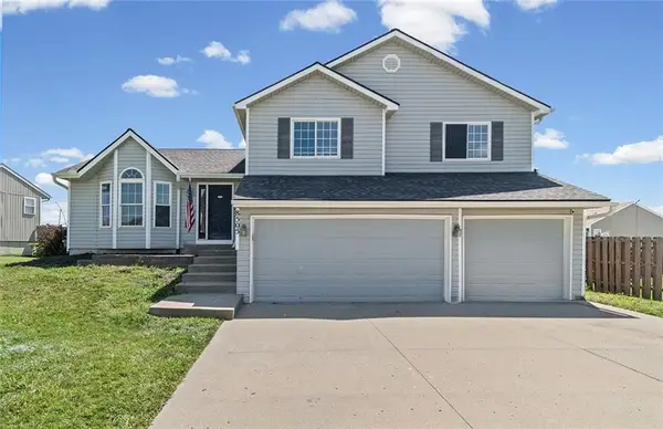 8505 N Arcola Avenue, Kansas City, MO 64153