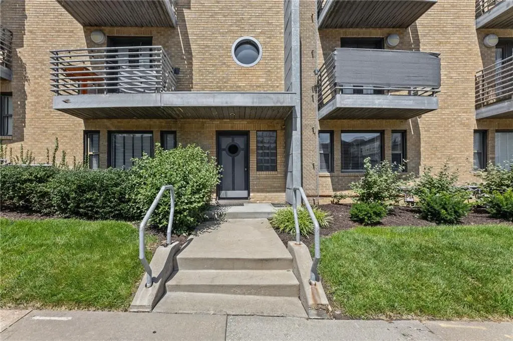4528 N Broadway Boulevard #1N, Kansas City, MO 64111 - #1