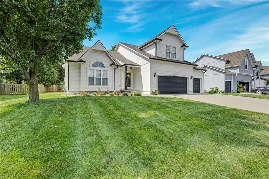 23525 W 74th Terrace, Shawnee, KS 66227 - #2