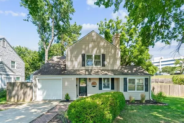 6557 Holmes Road, Kansas City, MO 64131