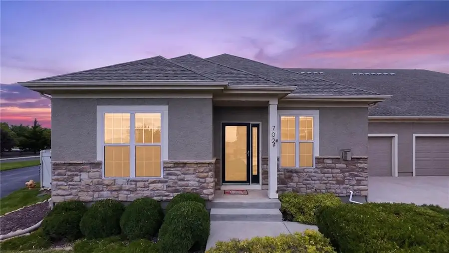 2250 Lake Pointe Drive #702, Lawrence, KS 66049 - #2