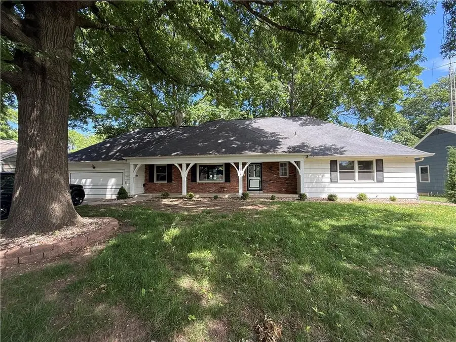 6910 W 101st Street, Overland Park, KS 66212 - #2