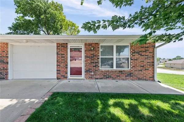 105 Basswood Court, Smithville, MO 64089