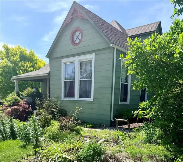 547 Main Street, Weston, MO 64098