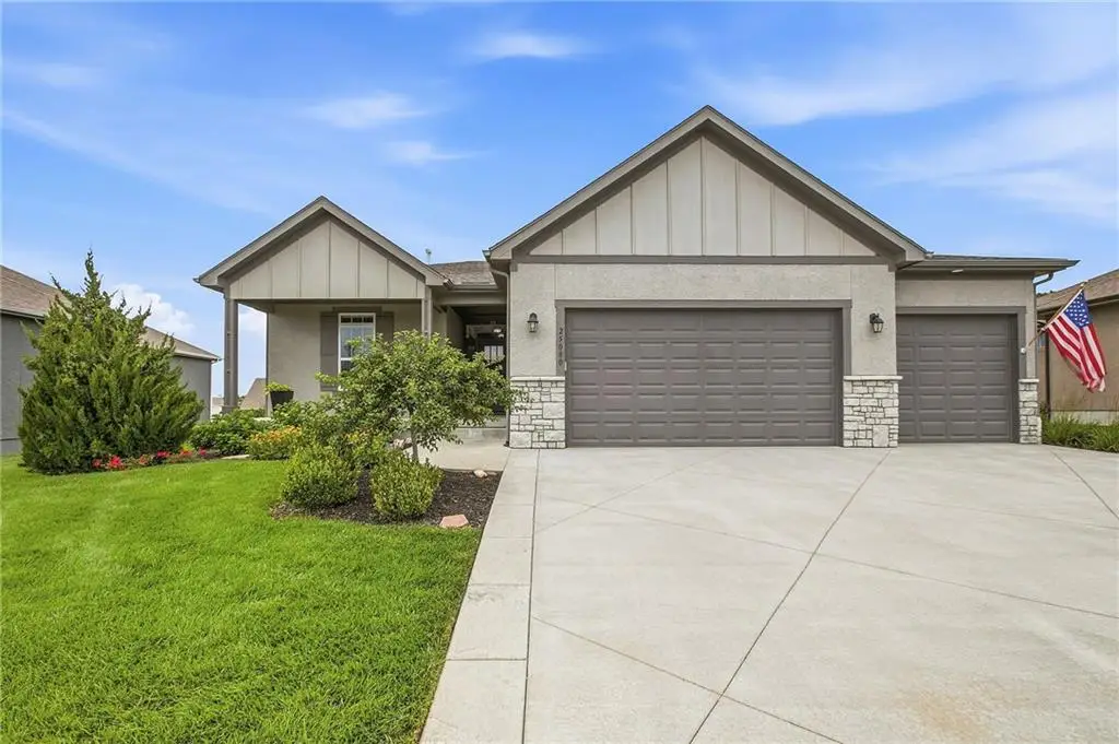 25080 W 112th Terrace, Olathe, KS 66061 - #1