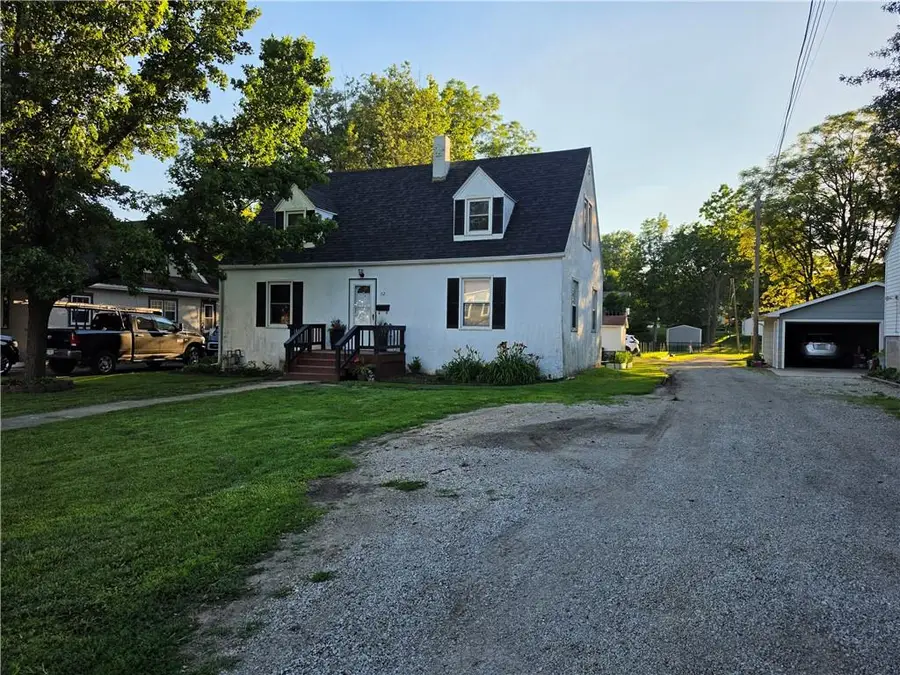 112 N Frederick Avenue, Maryville, MO 64468 - #3