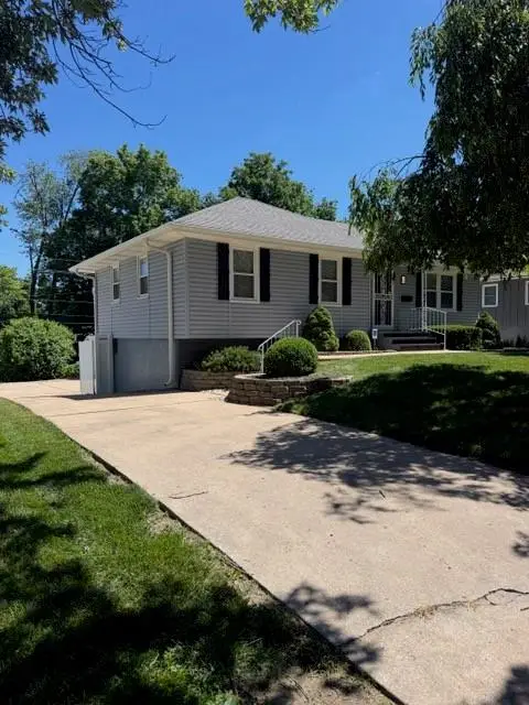 15218 E 33rd Street S, Independence, MO 64055 - #3