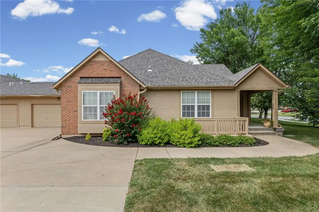 15171 S Symphony Drive #3002, Olathe, KS 66062 - #1