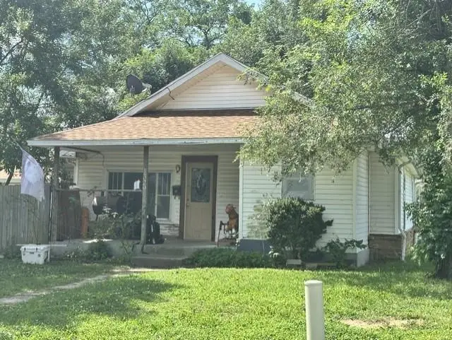 1329 W Allison Street, Nevada, MO 64772 - #3