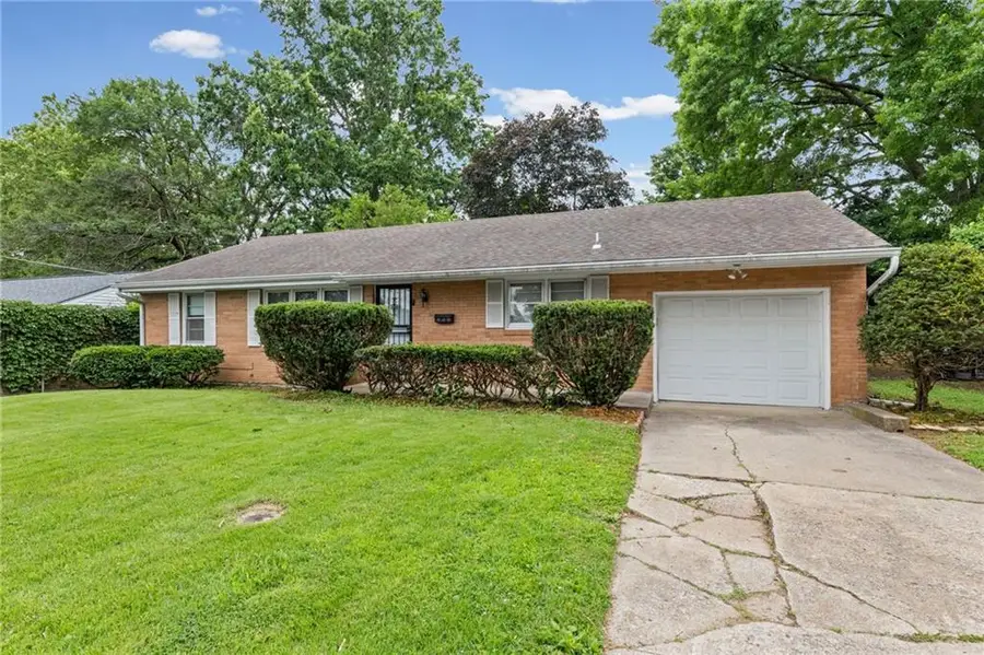 909 E Lexington Avenue, Independence, MO 64050 - #2