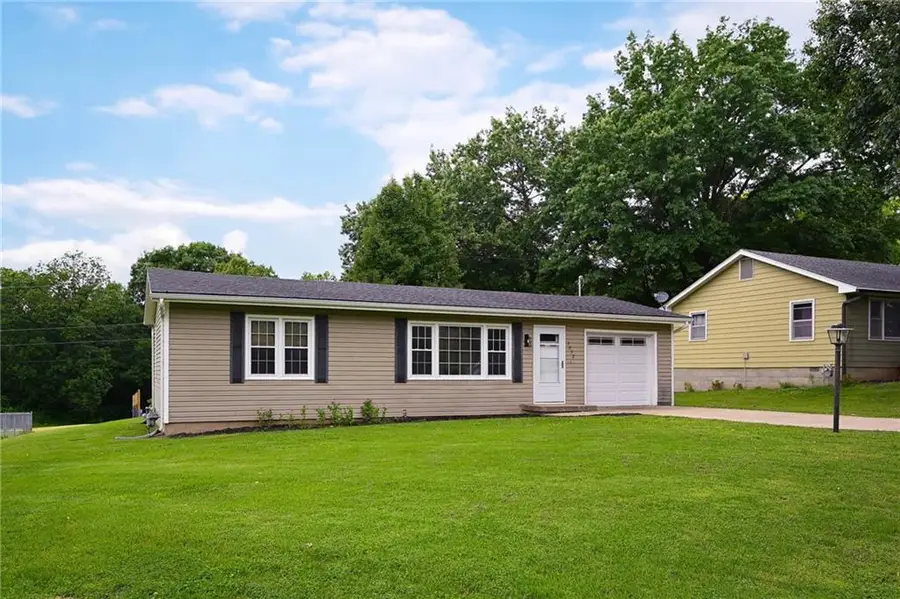 3032 Iowa Street, Leavenworth, KS 66048 - #2
