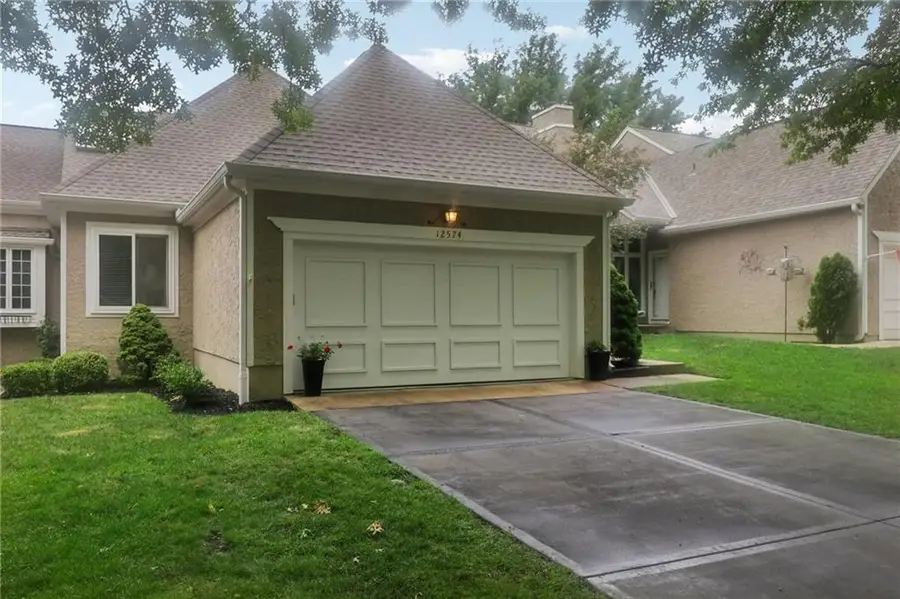 12574 Barkley Street, Overland Park, KS 66209 - #2