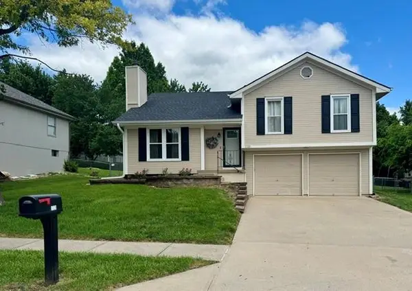 1320 Andrea Drive, Liberty, MO 64068
