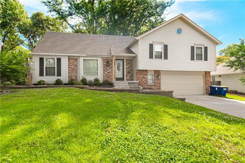 10407 Long Street, Overland Park, KS 66215 - #1
