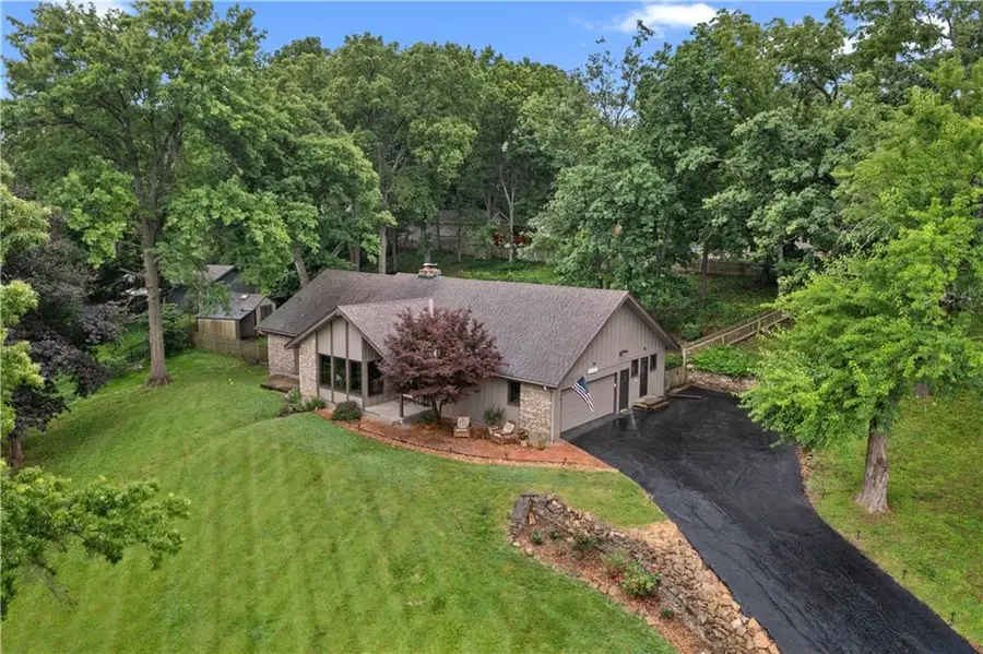 1012 S Wyckford Street, Olathe, KS 66061 - #3