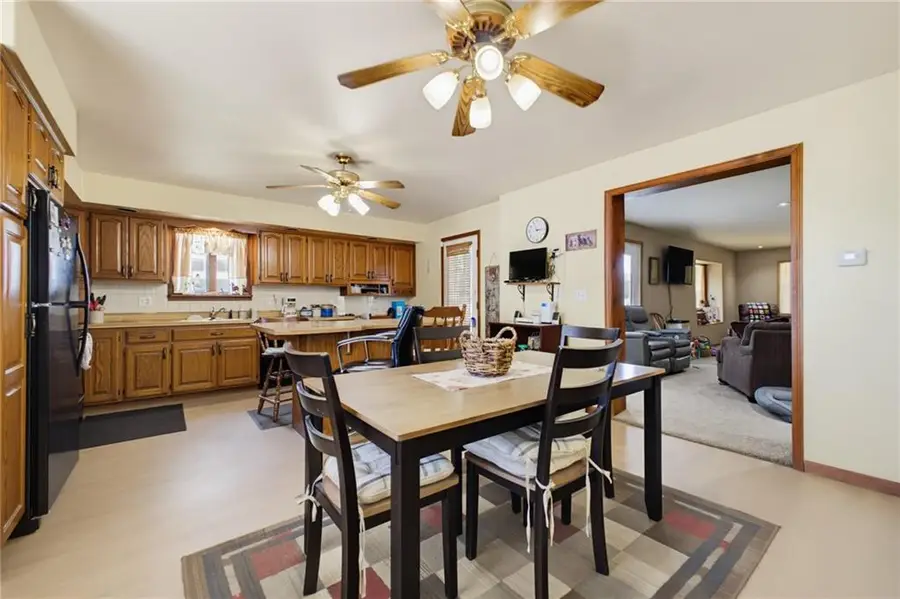 729 S Brunswick Street, Brookfield, MO 64628 - #3