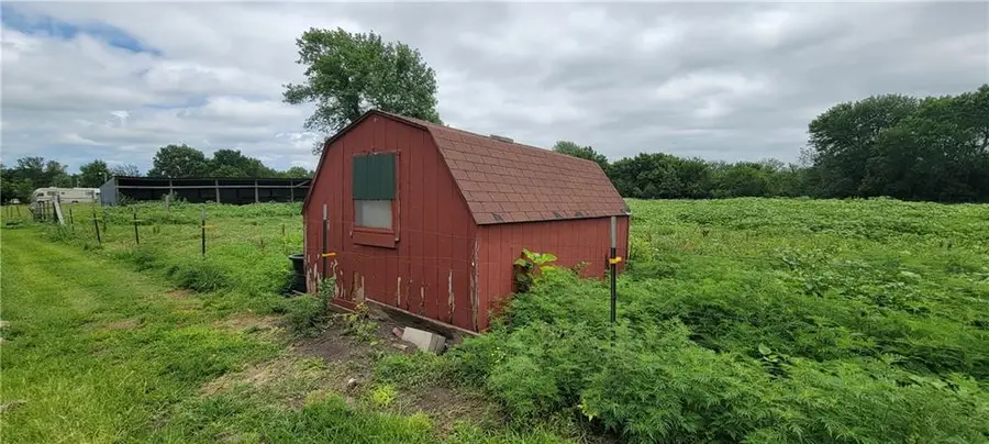 801 S Mckinley Street, La Harpe, KS 66751 - #3