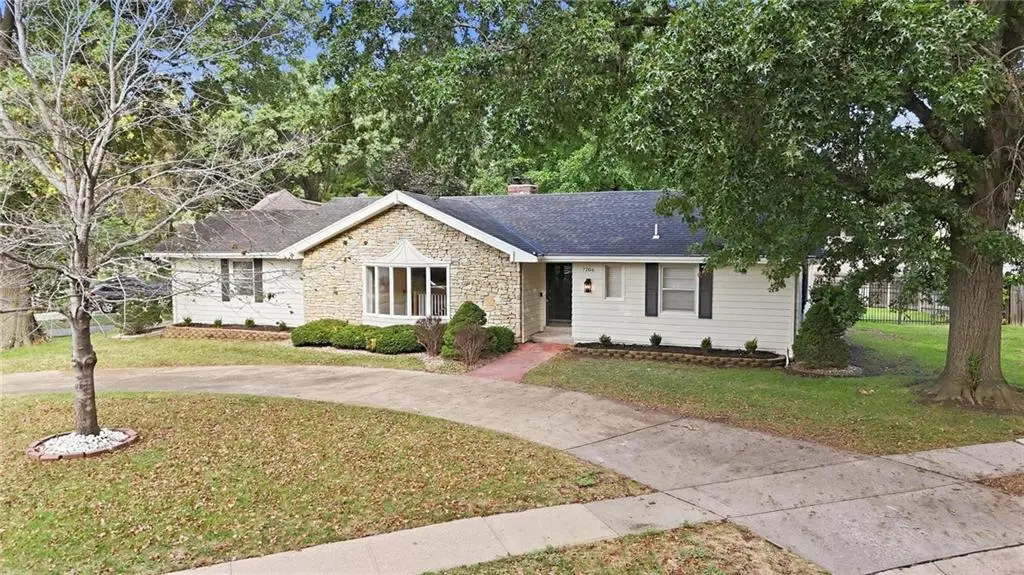 7206 W 101st Terrace, Overland Park, KS 66212 - #1
