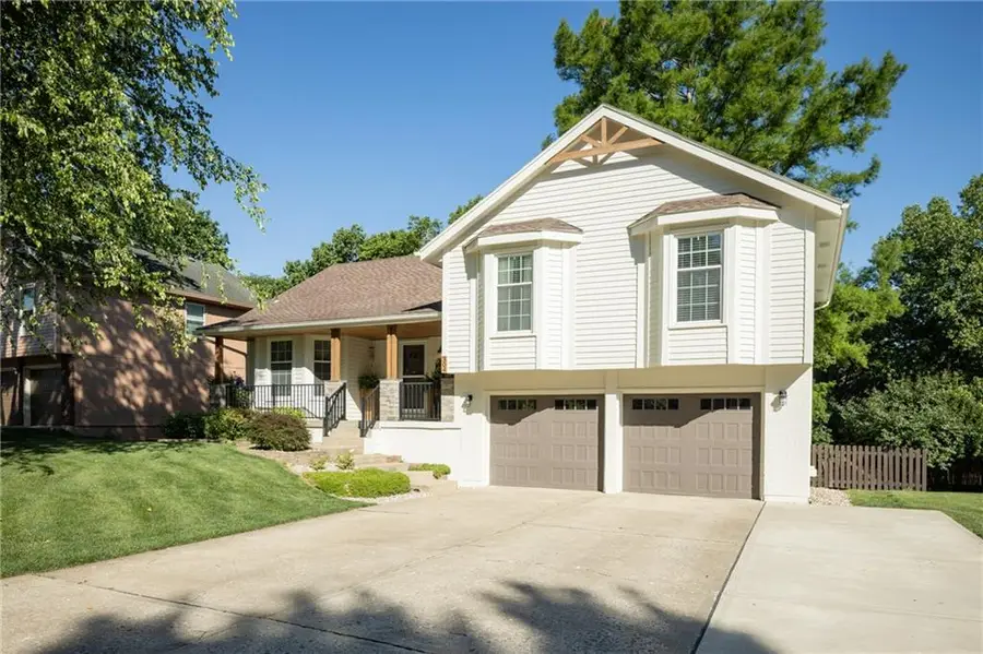 304 SE Brownfield Drive, Lees Summit, MO 64063 - #2