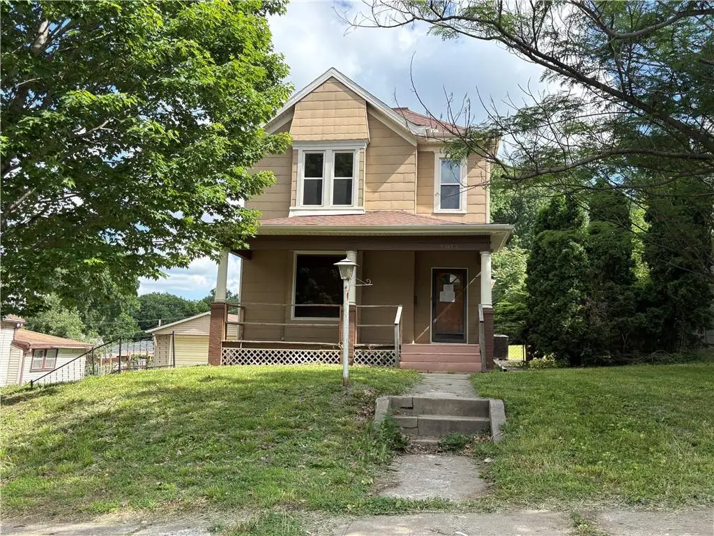 1913 Holman Street, Saint Joseph, MO 64501 - #1