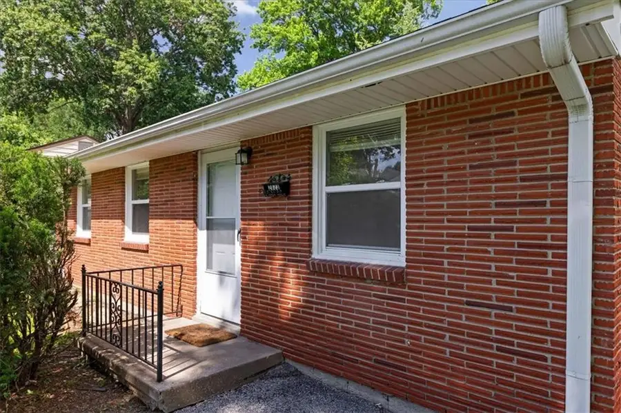 2021 S Harris Avenue, Independence, MO 64052 - #2