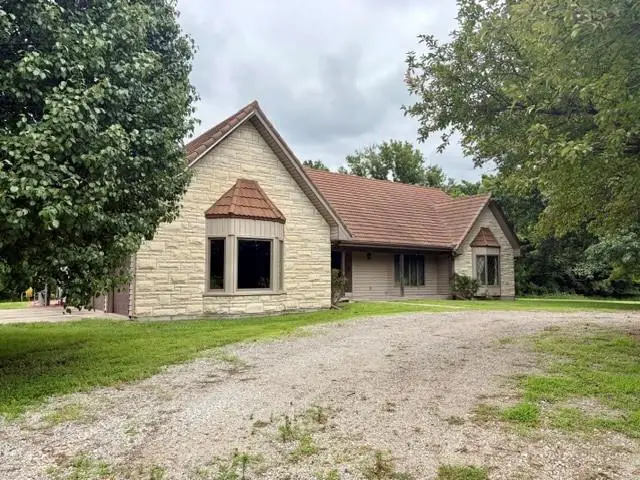 2160 3rd Road, Le Roy, KS 66857 - #3
