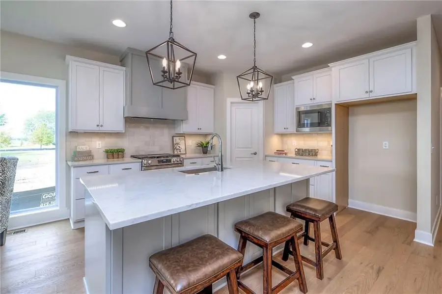 9846 Greeley Street, Lenexa, KS 66227 - #3