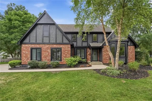 3353 W 129th Terrace, Leawood, KS 66209