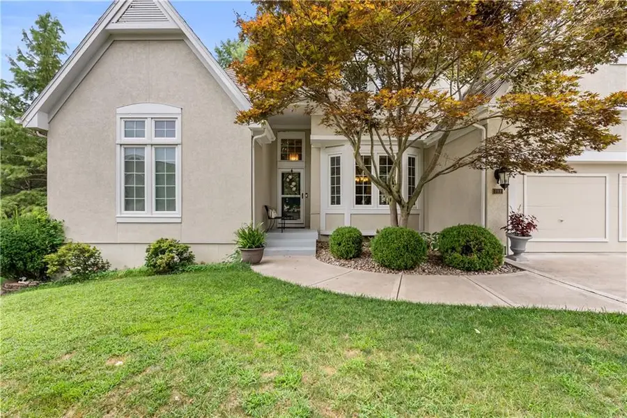 713 NE Plumbrook Place, Lees Summit, MO 64064 - #3