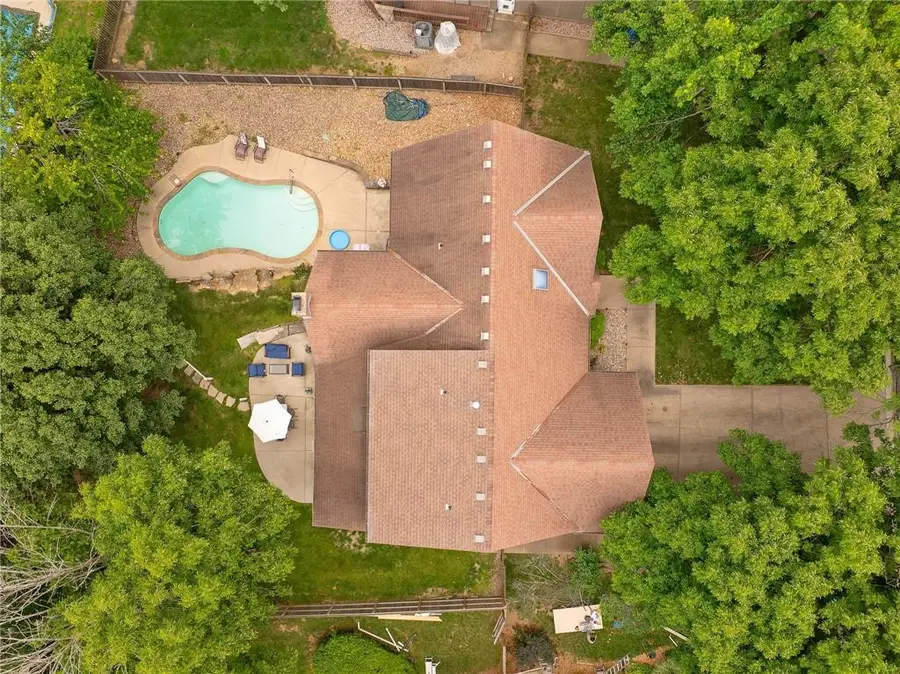 8408 W 115th Street, Overland Park, KS 66210 - #2