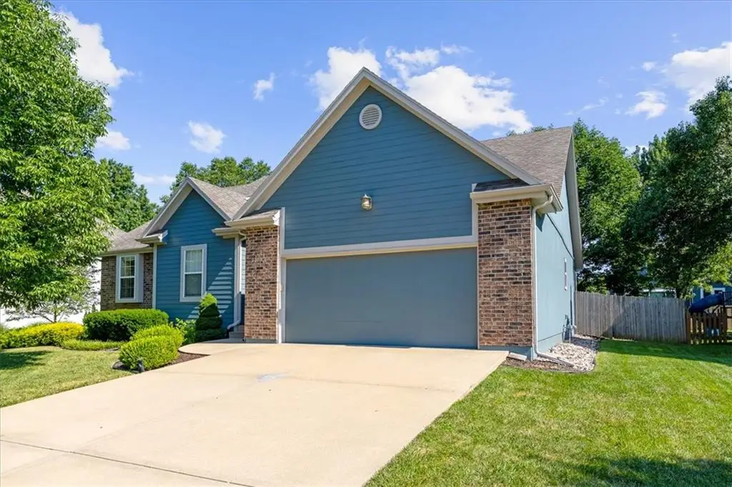 18173 W 157th Street, Olathe, KS 66062 - #1