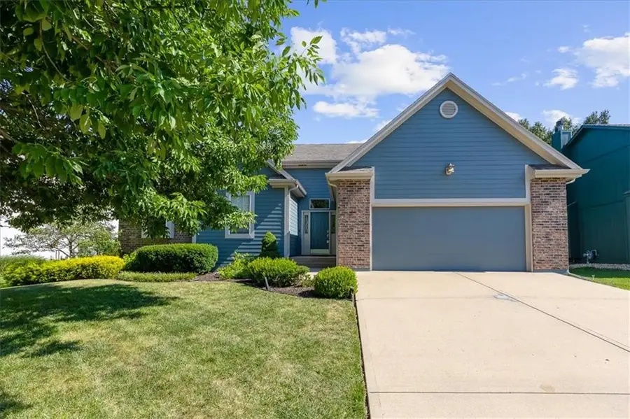 18173 W 157th Street, Olathe, KS 66062 - #2