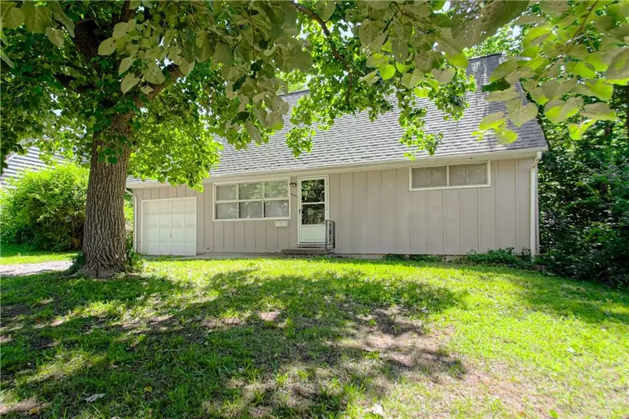 8603 Corrington Avenue, Kansas City, MO 64138 - #3