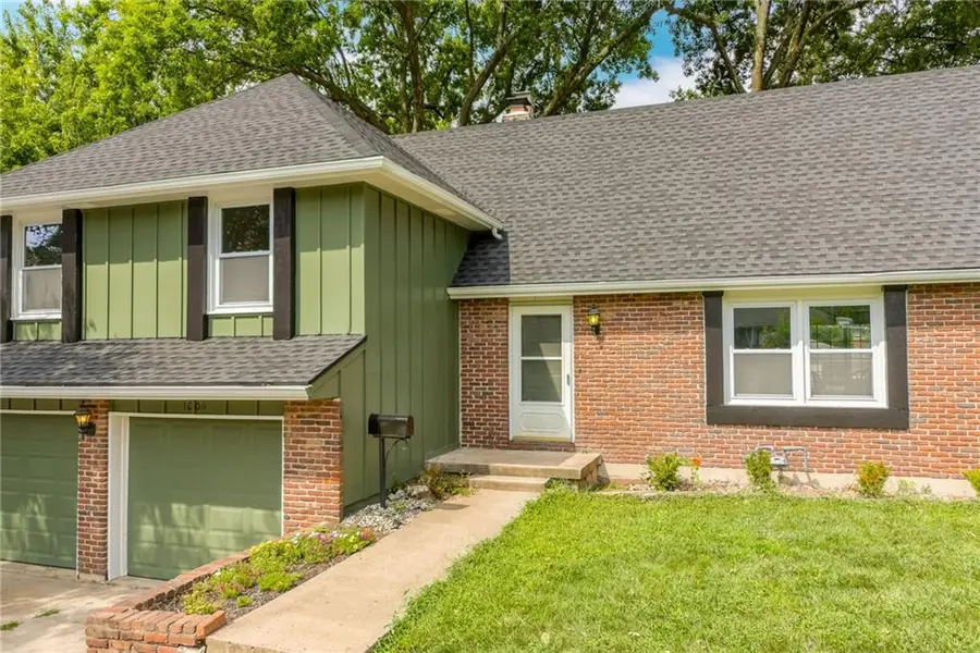 1006 Orrington Place, Lees Summit, MO 64081 - #2