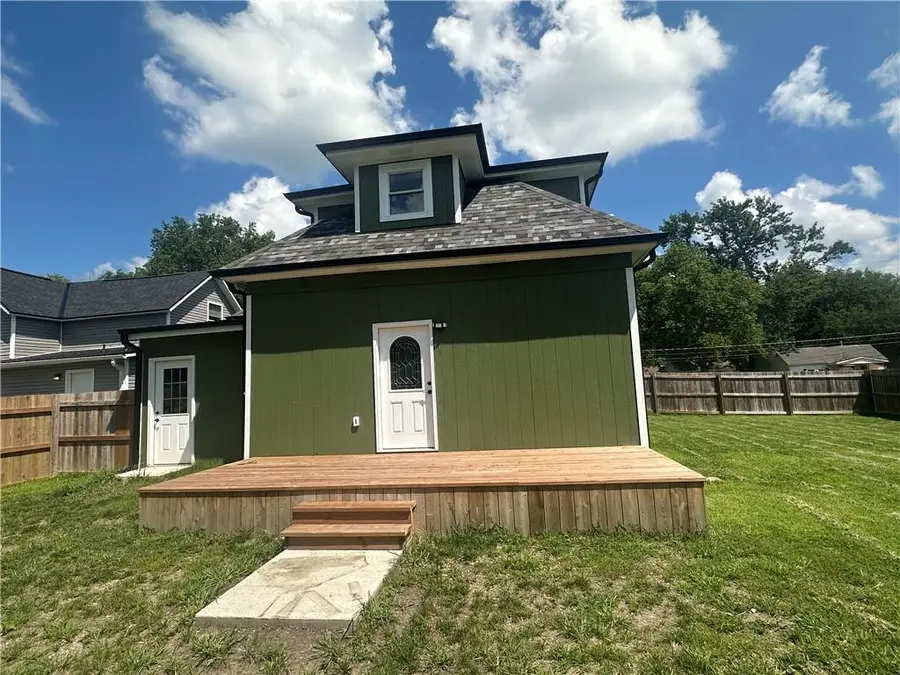 423 Walnut Street, Osawatomie, KS 66064 - #2