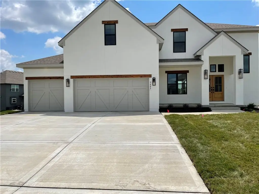 8301 NW 90th Terrace, Kansas City, MO 64153 - #1