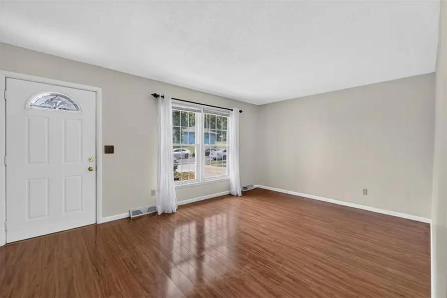 9704 Hardesty Avenue, Kansas City, MO 64137 - #3
