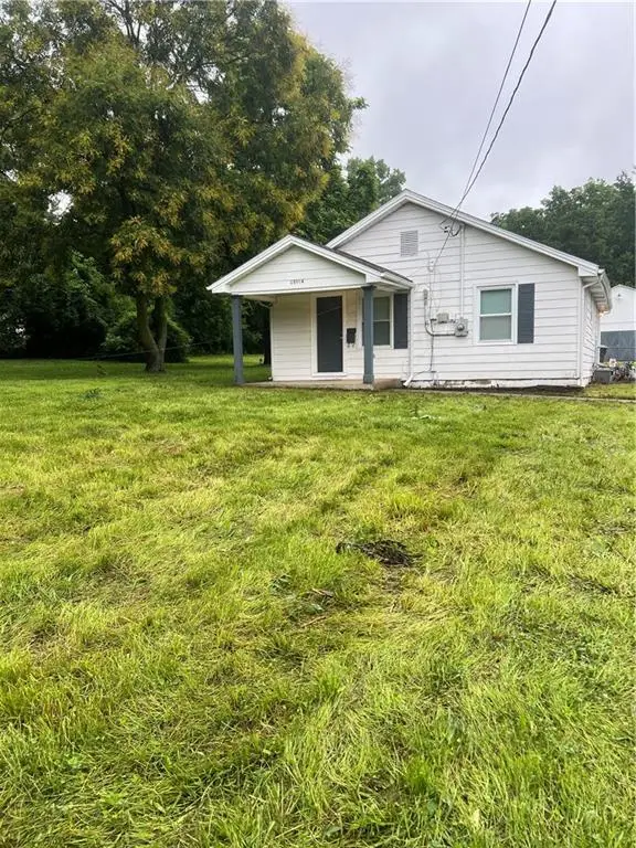 15904 T C Lea Road, Independence, MO 64050