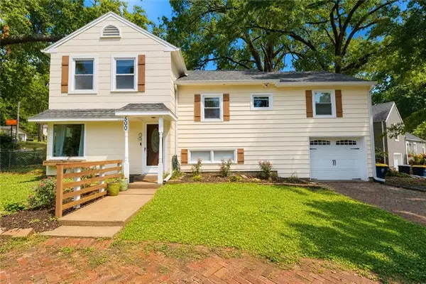 500 NE 44th Street, Kansas City, MO 64116