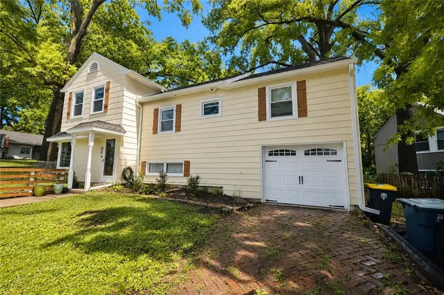 500 NE 44th Street, Kansas City, MO 64116 - #2