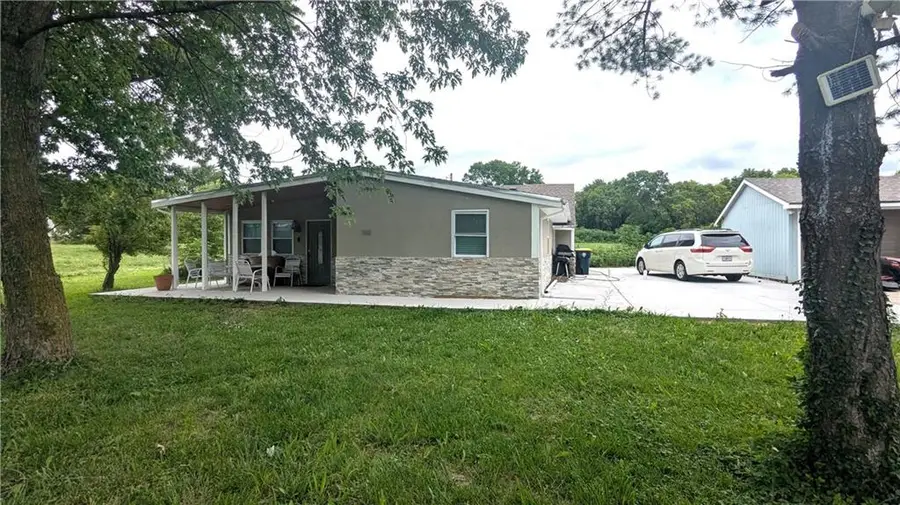 7002 E 102nd Street, Kansas City, MO 64134 - #2